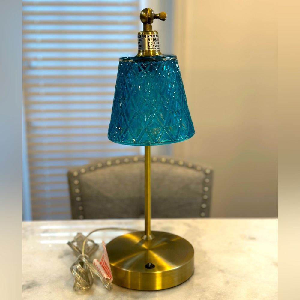 Modern Coastal Teal Blue Glass Accent Table / Desk Lamp With USB CHARGER